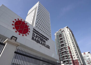 Sosyal medyadaki 'kabine listeleri' asılsın
