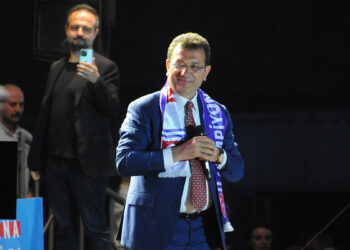 Uzman kadrolarla ekonomiyi düzelteceğiz