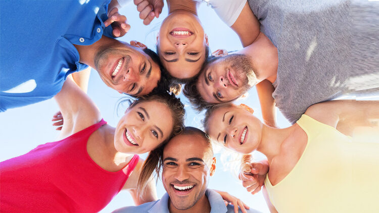 Unutma ki her sofra aslında kurtlar sofrasıdır