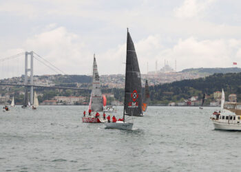 BAU Bosphorus Sailing Cup yarışında rekabet artıyor