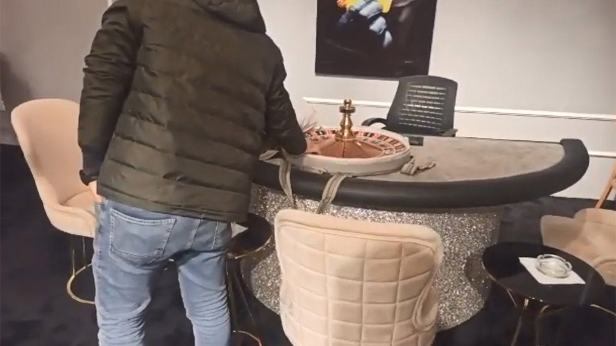 İstanbul'da kumar oynatıldığı belirlenen 149 adrese baskın