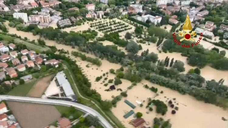 İtalya'da selin ardından çalışmalar sürüyor