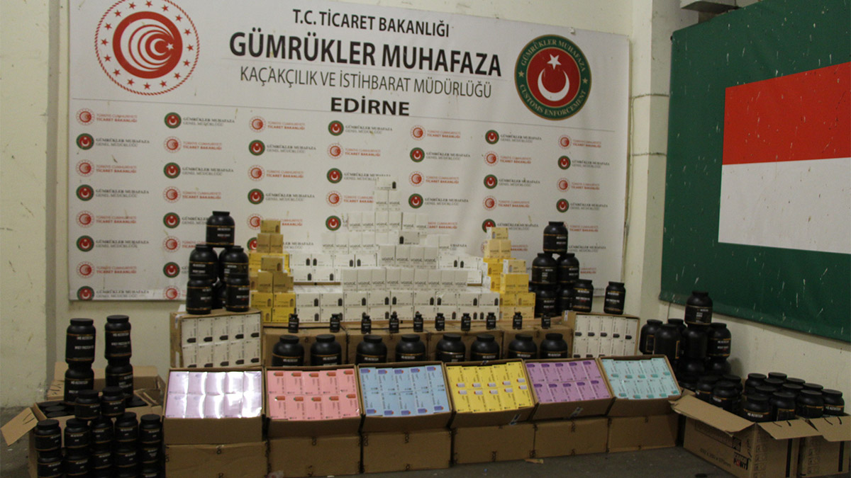 Kapıkule'de 400 elektronik sigara ele geçirildi