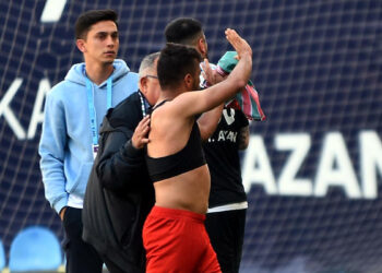 Karşıyaka'da Mustafa Aşan'la da yollar ayrıldı