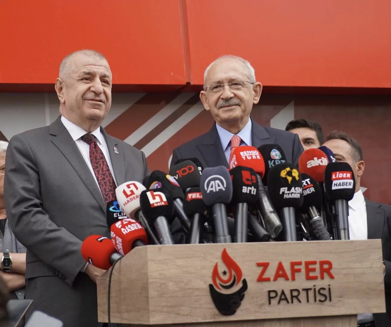 Kılıçdaroğlu'ndan özdağ'a 3 bakanlık teklifi yapılmış