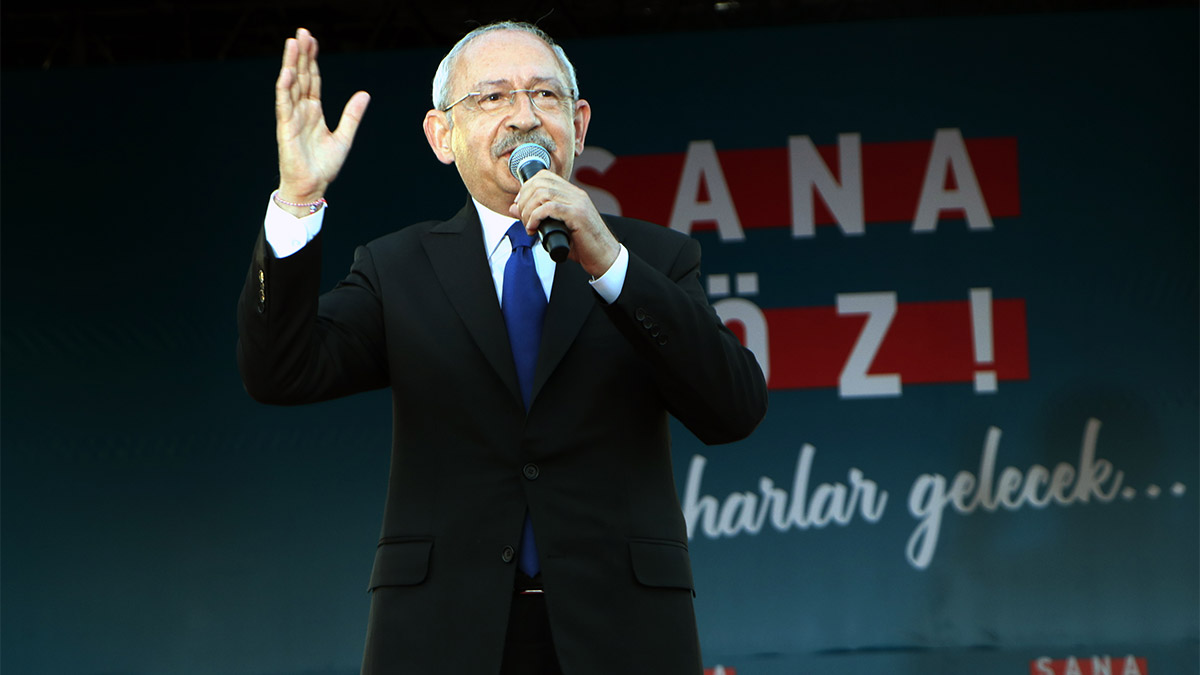 Kemal Kılıçdaroğlu "418 milyar doları Türkiye'ye getirip sizlere vereceğim" dedi.