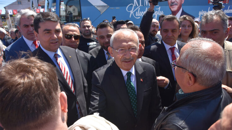 Allah rızası için kul hakkı yiyene oy vermeyin