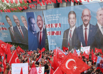 Türkiye'nin sorunlarını akılla çözeceğiz