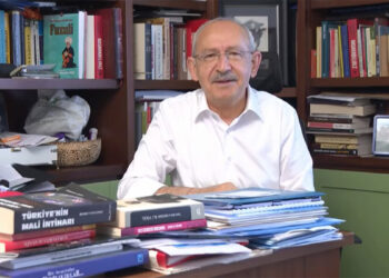Sığınmacı konusu asla ırkçı bir zemine taşınmayacak