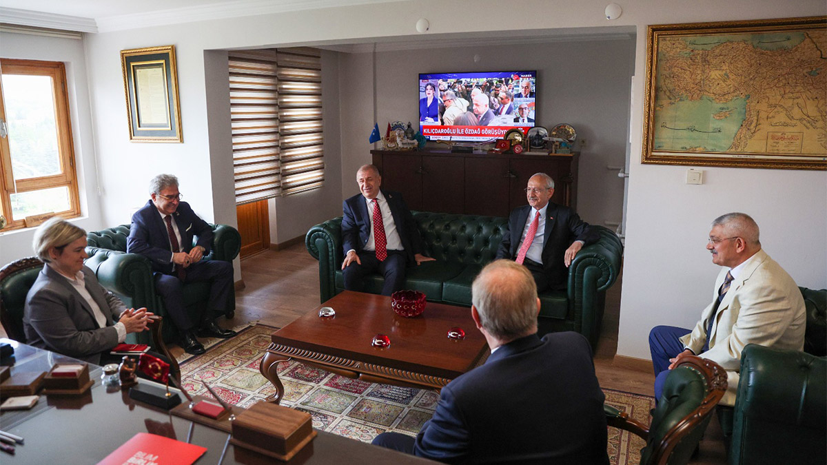 Kemal Kılıçdaroğlu Ümit Özdağ görüşmesi sona erdi