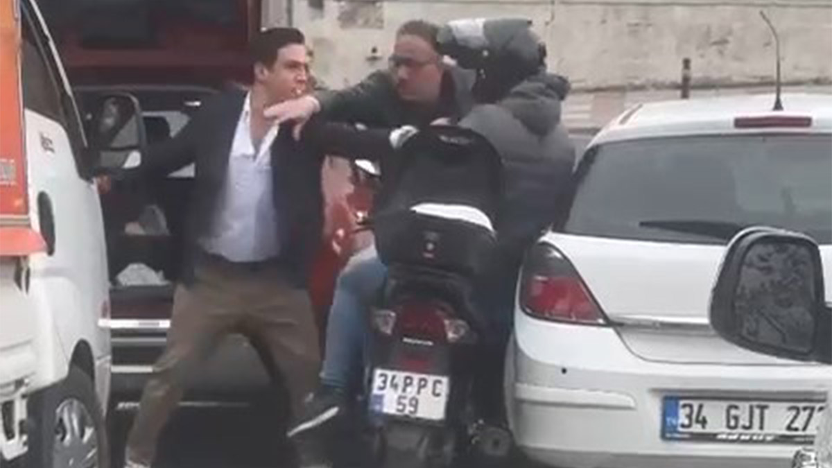 Kuryeye satırla saldırı; Saldırgan yakalandı