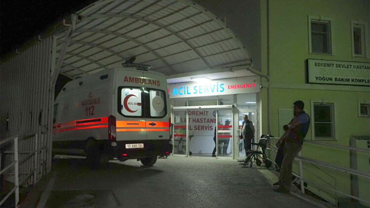 Lokantada tavuk döner yedikten sonra rahatsızlanan 13 kişi zehirlendi