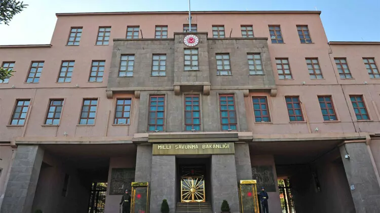 Erzurum'daki olaylara karışan uzman çavuşun sözleşmesi feshedildi