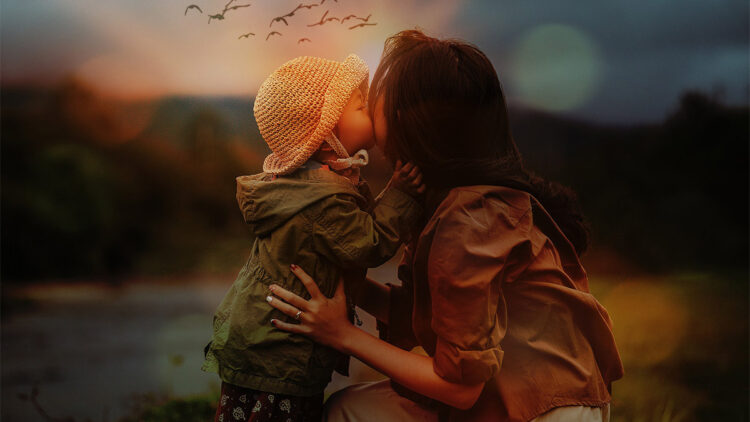 Anne kelimesi binlerce duygunun tek başına özetidir