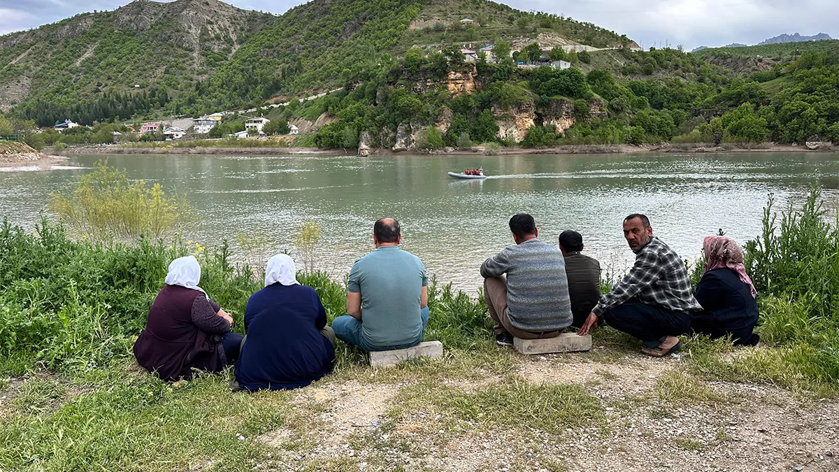 Munzur cayina ucan aractaki amca yegen 17nci gunde araniyor 7286 dhaphoto1 1 - öne çıkan - haberton