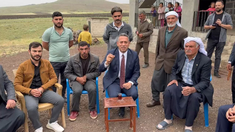 Şanlıurfa'da sandık muhtarın evine kuruldu