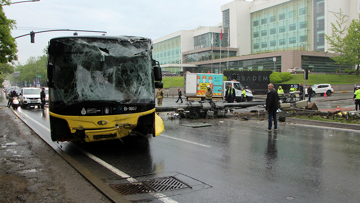 Sarıyer'de İETT otobüsü dehşet saçtı