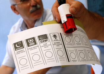 Yurt dışında 1 milyon 763 bin 361 seçmen oy kullandı