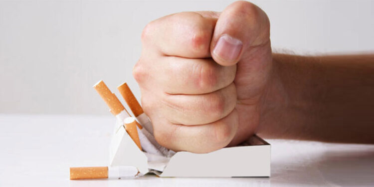 Sigara kullanımı felç geçirme olasılığını artırıyor