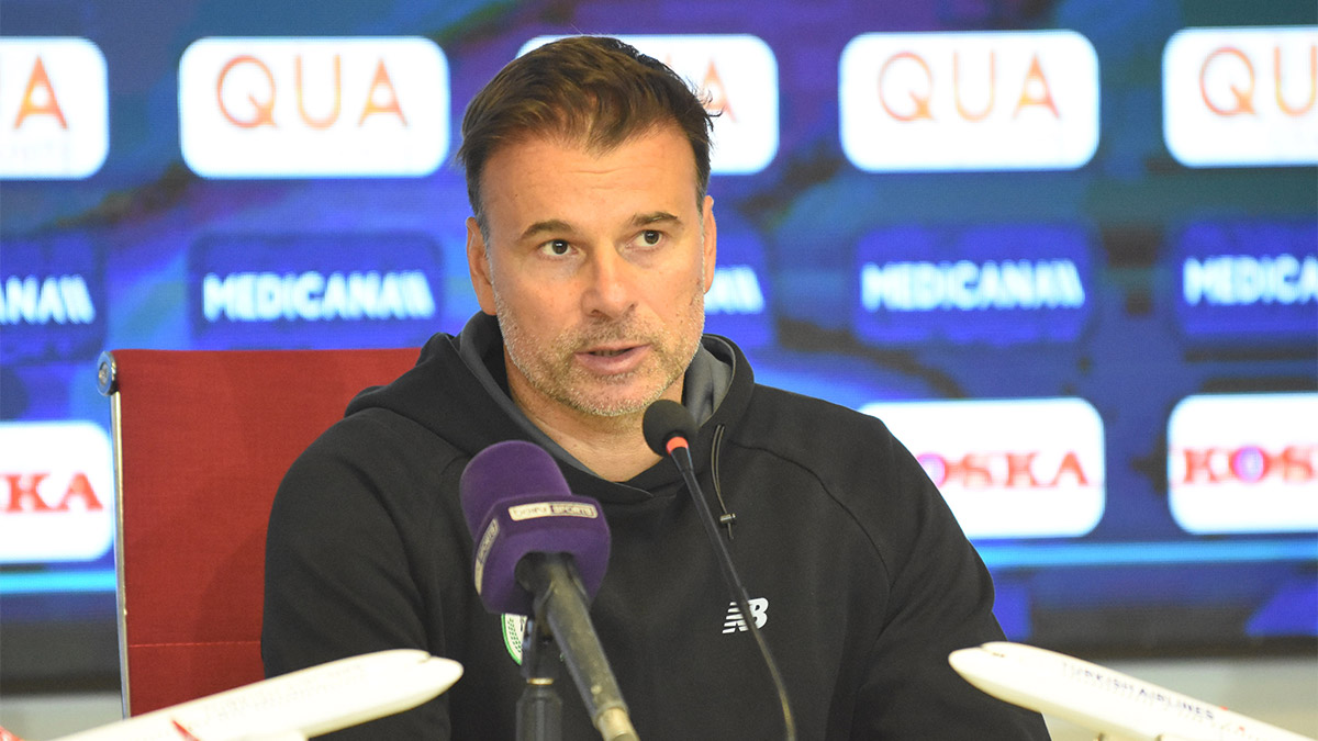 Demir Grup Sivasspor Teknik Direktörü Rıza Çalımbay, "Bugün maç bizim için finaldi, tek üzüldüğümüz boş tribünler oldu. Önümüzdeki sezon için devam edip etmeme kararımızı önümüzdeki günlerde açıklayacağım" dedi. Arabam.com Konyaspor Teknik Direktörü Aleksandar Stanojevic ise "Rakip sahada yeterince risk oluşturamadık" diye konuştu.