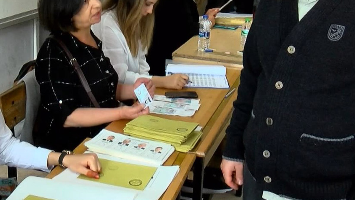 Muharrem İnce'ye çarpı işareti tartışması