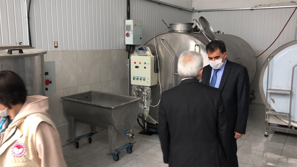 Konya'da süt toplama merkezinde bulunan kazanda süt banyosu yaptığı suçlamasıyla 6 gün cezaevinde kalan Emre Sayar ve Uğur Turgut, 1,5 yıl önce beraat etti.