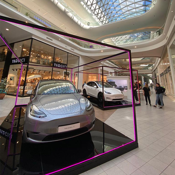 Tesla Anadolu Yakası'nda ilk pop-up mağazasını açtı