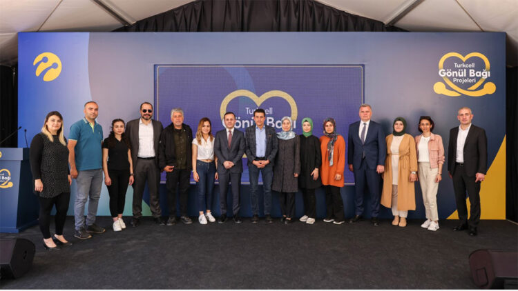 Turkcell afet bölgesinin kalkınması için seferberliğini sürdürüyor