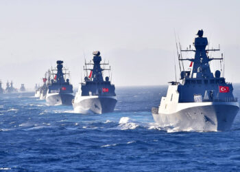 Türkiye 18 savunma sanayi firması ile fuara katılacak