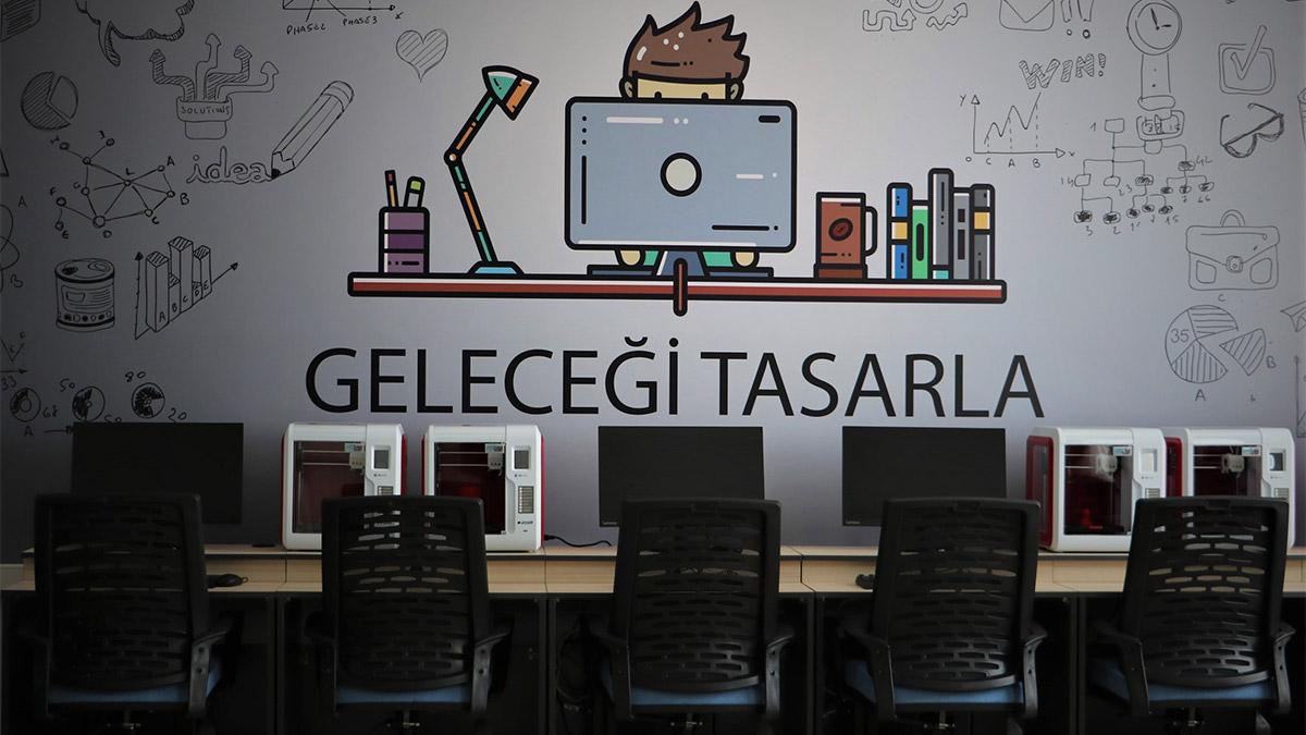 Türkiye'nin ilk havacılık ve uzay lisesi Ankara'da açıldı