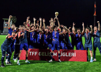 Başakşehir, U19 Elit A Ligi'nde şampiyon oldu