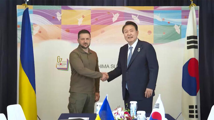 Zelenski, Yoon Suk Yeol ile görüştü