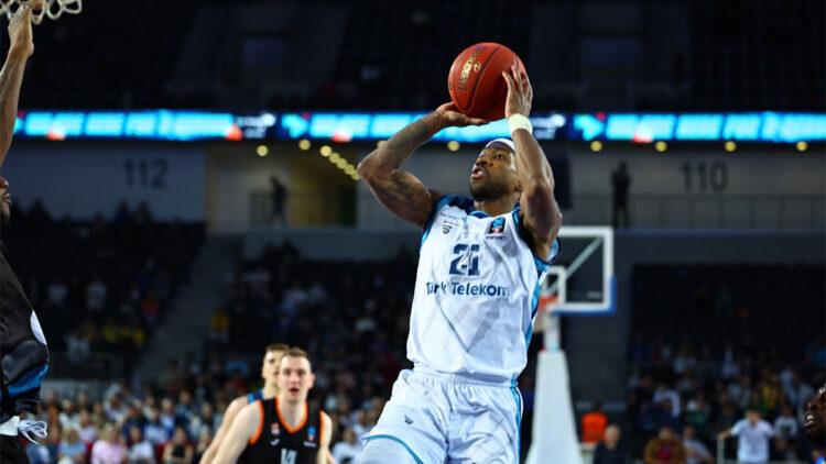 Türk Telekom Basketbol Takımı final maçına hazırlanıyor