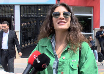 Ünlü oyuncular oylarını kullandı