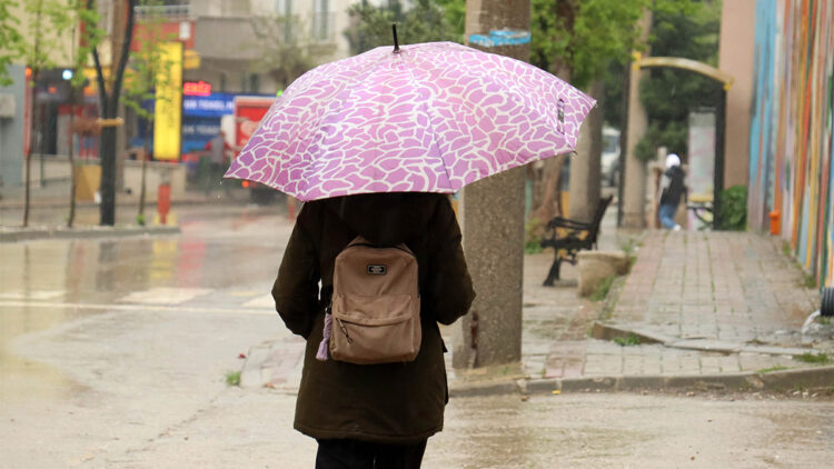 Ankara Valiliği kuvvetli sağanak uyarısı yaptı