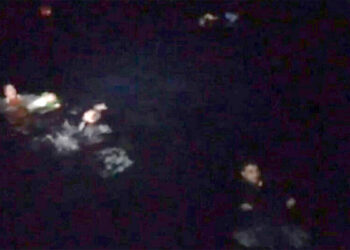 Yunanistan'ın geri ittiği tekne battı; 1 kişi öldü 1'i bebek 2 kişi aranıyor