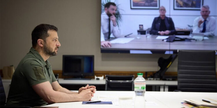 Zelenski, İngiliz savunma şirketi BAE Systems temsilcileriyle görüştü