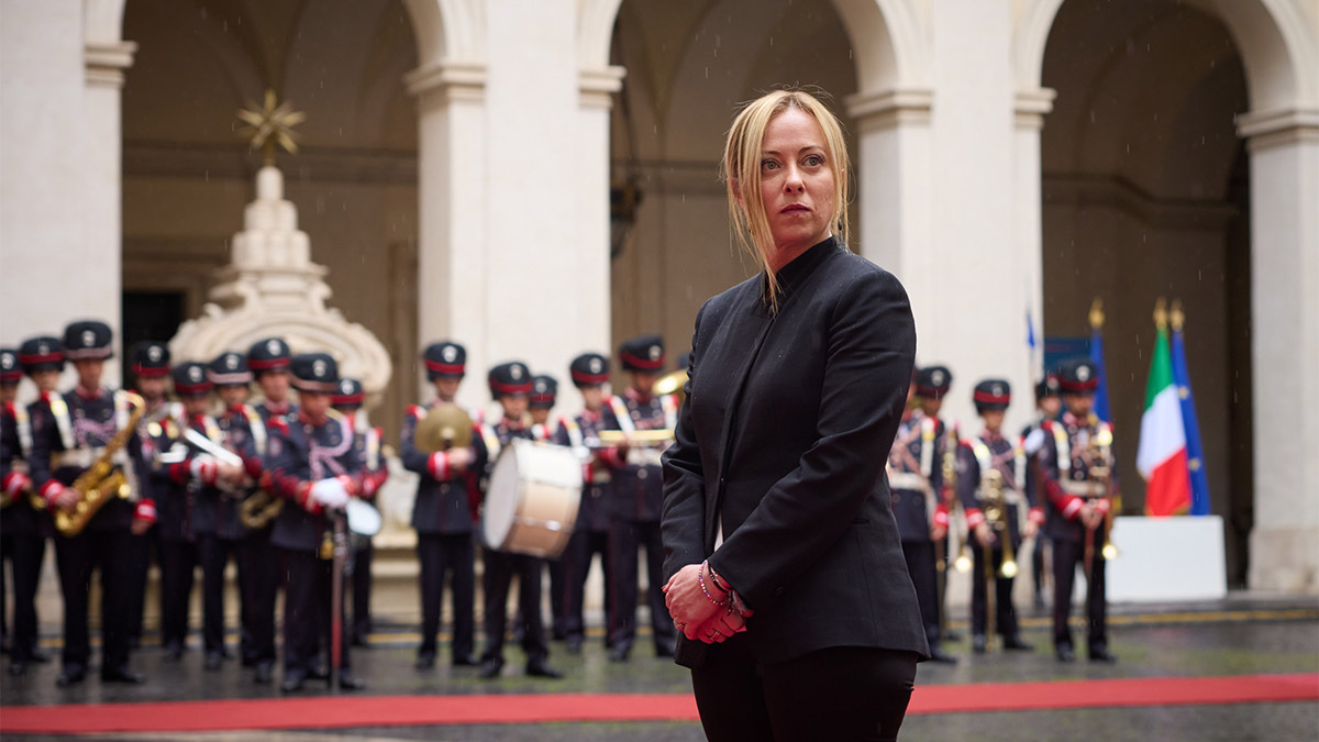 Ukrayna Devlet Başkanı Volodimir Zelenski, resmi temaslar kapsamında dün İtalya’nın başkenti Roma’ya gelerek İtalya Başbakanı Giorgia Meloni ile bir araya geldi, Zelenski Vatikan'a geçerek Katoliklerin ruhani lideri Papa Francis ile görüştü.