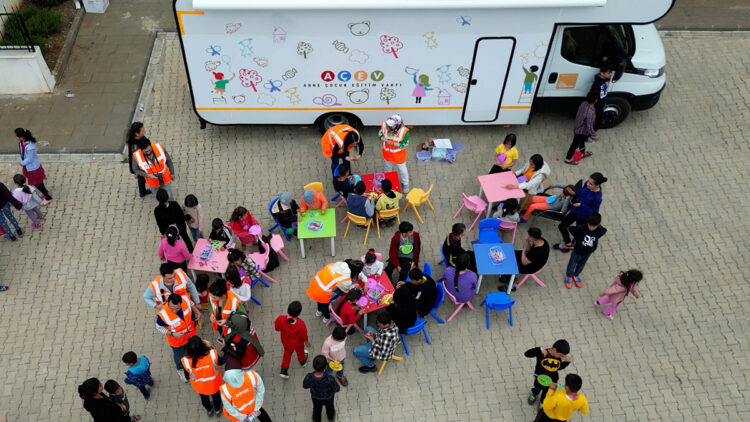 ‘Mobil Destek Ünitesi’ depremin unutulan köylerinde