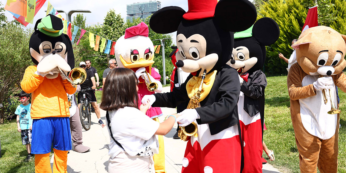 Çankaya'da öğrencilere karne şenliği düzenlendi