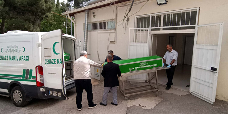 3 kişinin öldüğü traktör kazası, eczane dönüşü olmuş