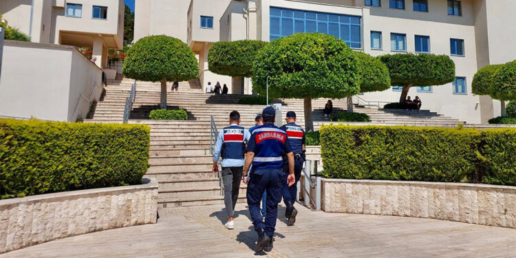 35 yıl hapisle aranan dolandırıcı yakalandı