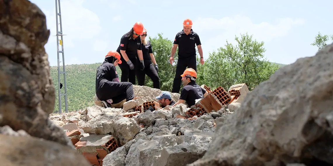 7nin uzerinde deprem beklenen bingolde hazirlike - öne çıkan - haberton