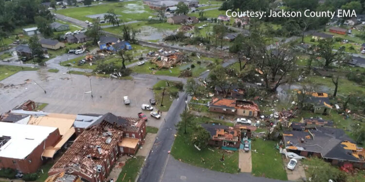 ABD’nin Mississippi eyaletinde hortum etkili oldu