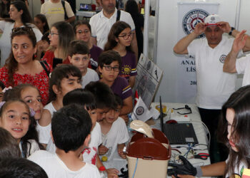 Adana'da robotik ve kodlama şenliği başladı