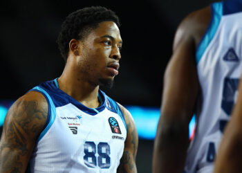 Anadolu Efes, Tyrique Jones’u kadrosuna kattı