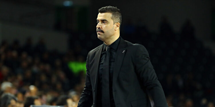 Anadolu Efes'te Erdem Can dönemi başladı