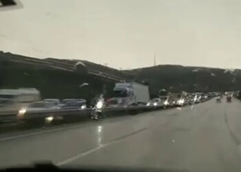 Ankara-Kırıkkale Otoyolu'nda sel; trafik durdu