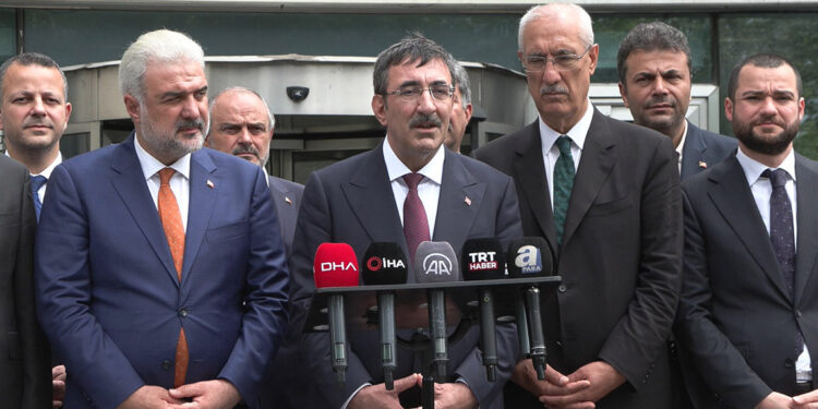 Asgari ücretle ilgili toplantılar yapılmaya başlanacak