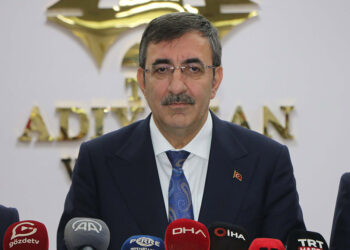 Asrın felaketine, asrın dayanışmasıyla cevap veriyoruz